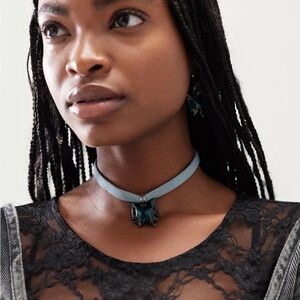 UO Glass Butterfly Choker, Blue, O/S, NWT